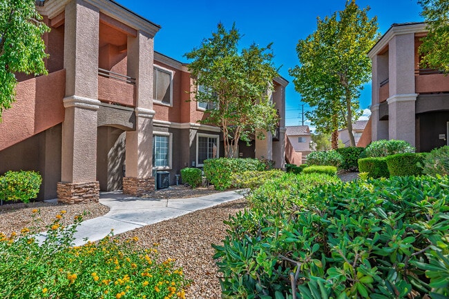 Photo - 7709 Himalayas Ave