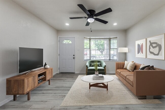 Photo - 2908 Scottsbluff Dr