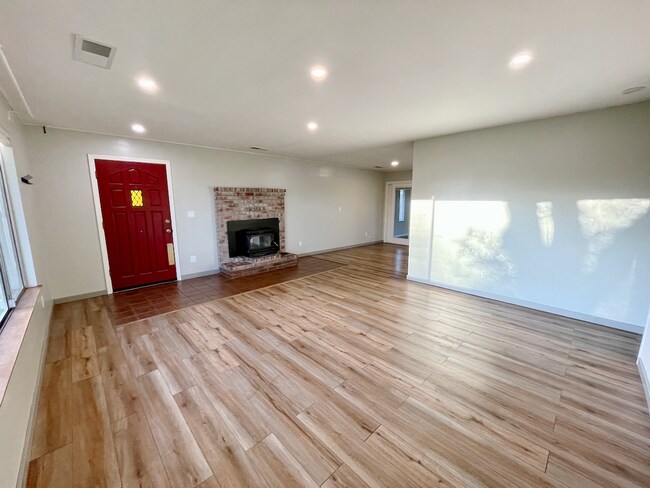 Photo - 9733 Hidden Ln Unit A