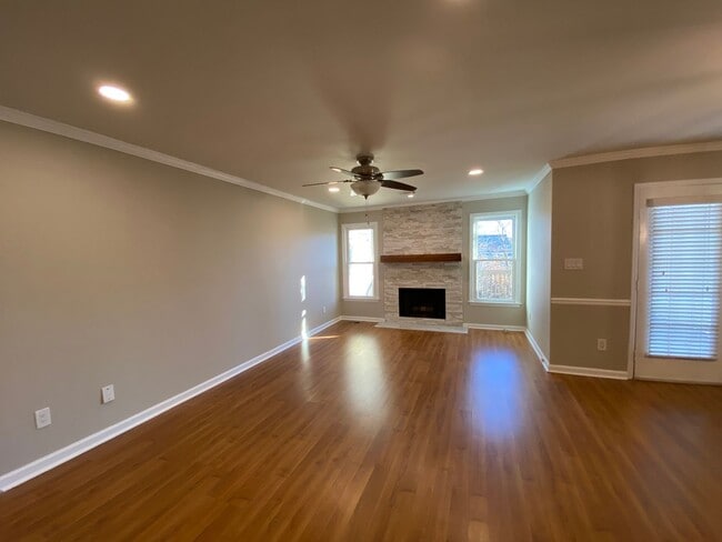 Photo - Well Maintained 2 Bedroom 2.5 Bath Townhome in Great Marietta Location w/ a Unfinished Basement