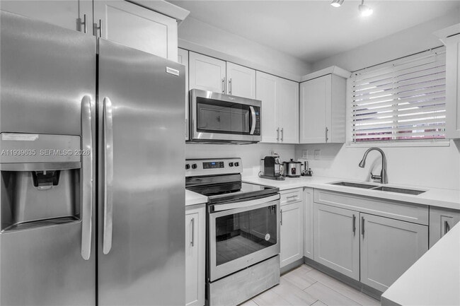 Photo - 10718 NW 87th Ct