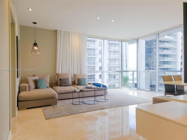 Photo - 1060 Brickell Ave Condo Unit 1517