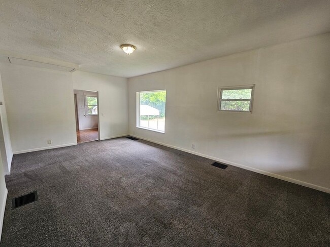 Photo - 79 Home St