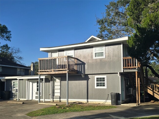 Building Photo - 6302 Jackson Dr Rental
