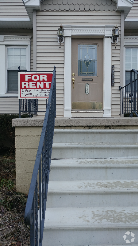 Building Photo - 734 Auburn Ave Unit 1 Rental