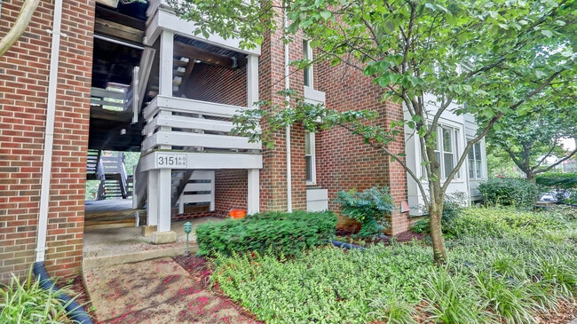 Building Photo - 3151 Covewood Ct Unit I