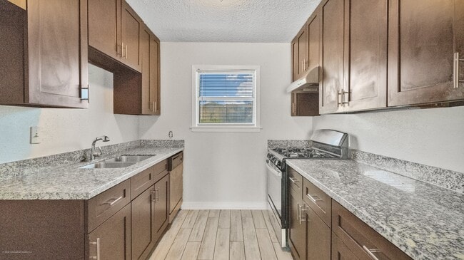 Photo - 12402 Industrial Rd