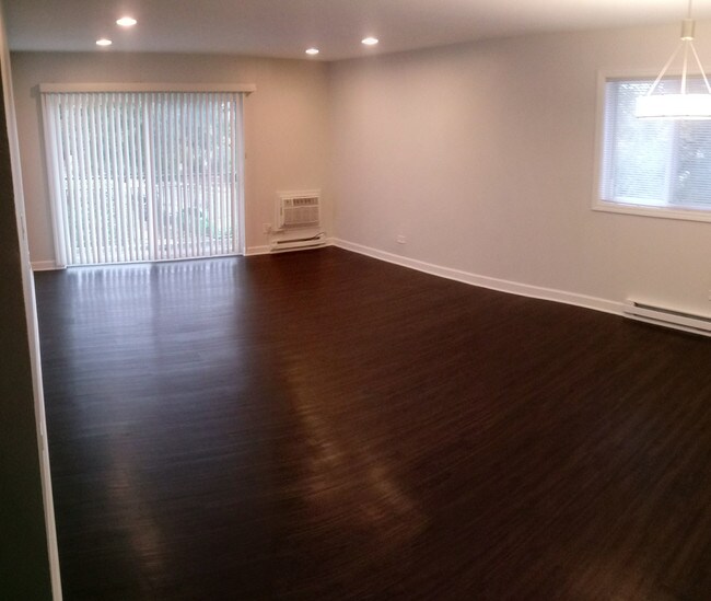 Photo - 6359 N Ridge Ave Unit 301