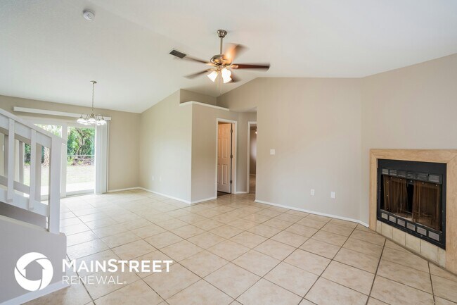 Photo - 1043 Cazenovia St