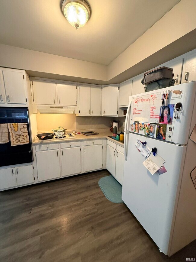 Photo - 640 S Curry Pike