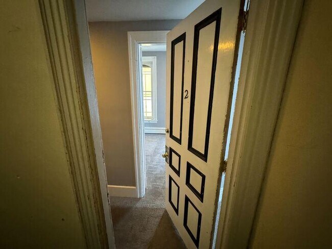 Building Photo - 54 Bloom St