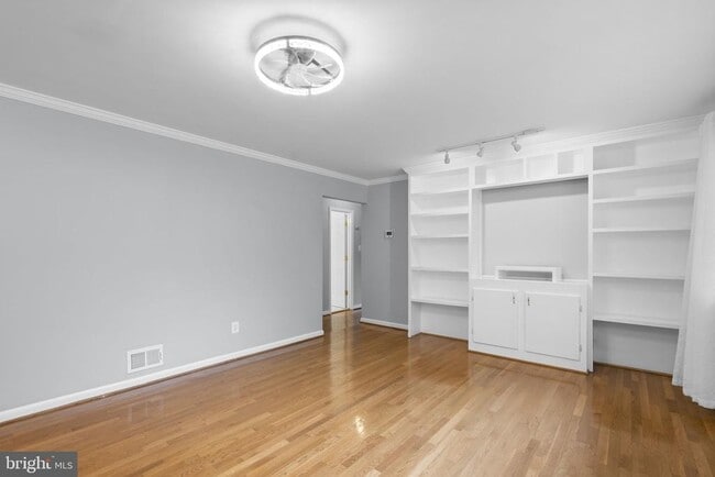 Photo - 308 Clagett Dr