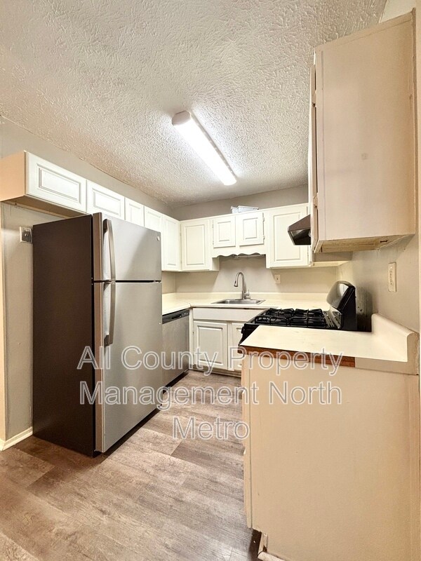 2245 Highpoint Rd