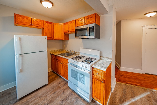 Photo - 22 Warren St Unit 14