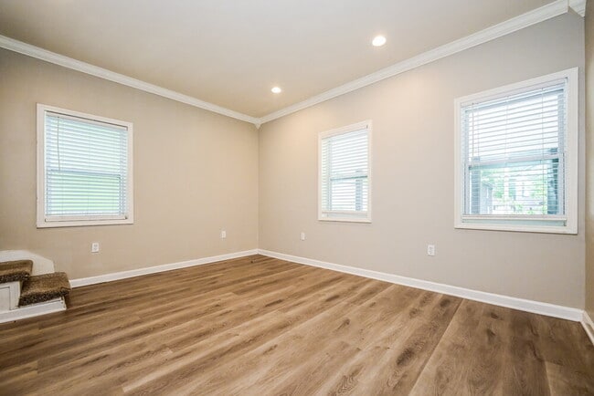 Photo - 1175 McDaniel St SW