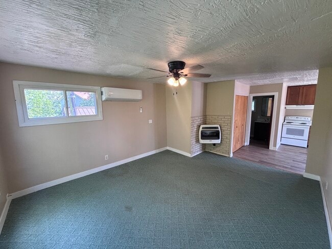 Photo - 11247 Knoxville Rd Unit B