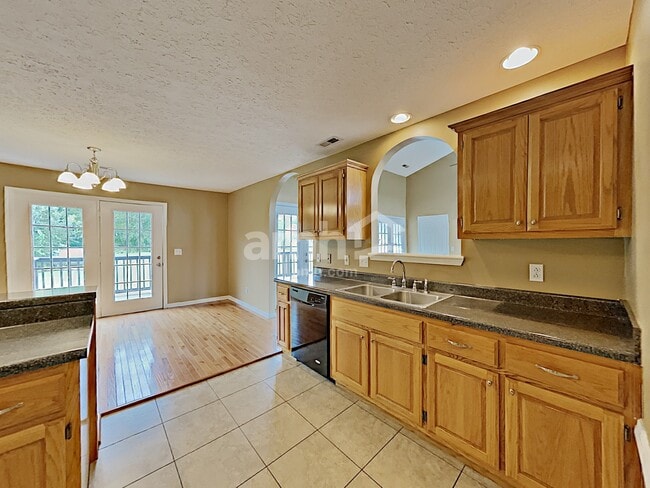 551 Windy Rd
