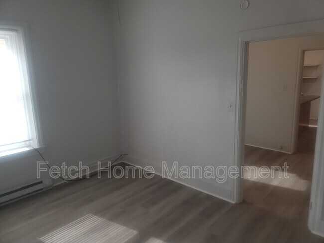 Photo - 107-109 East Main Street