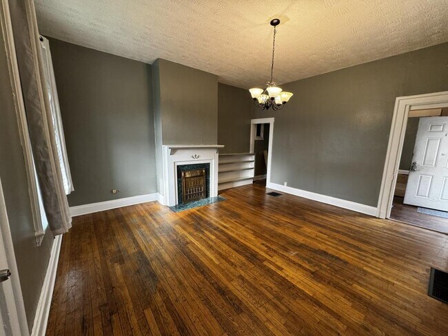 Photo - 1014 Considine Ave