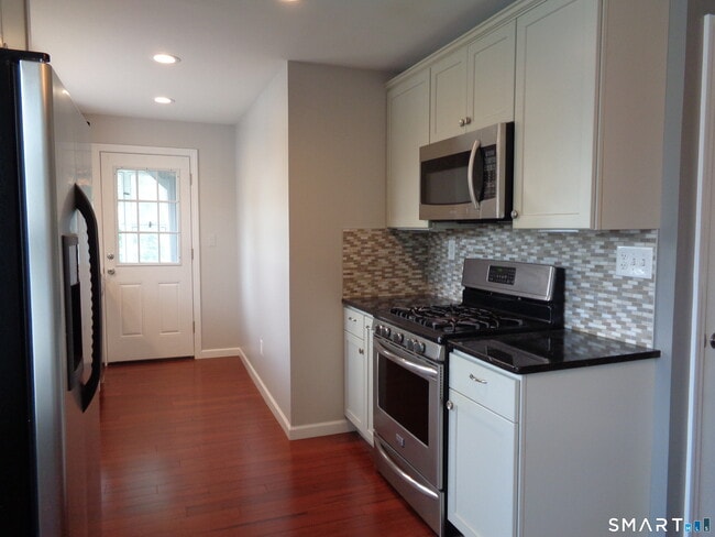 Photo - 15 Bradley Ave