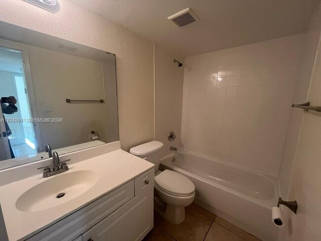 Photo - 5112 NW 79th Ave Unit 202