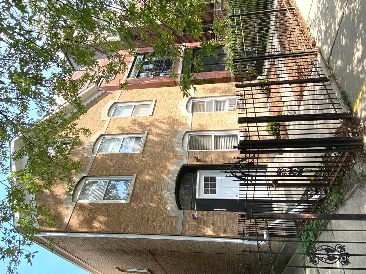Photo - 851 N Hermitage Ave Casa