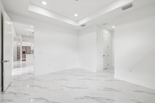 Photo - 1436 Graham Cir