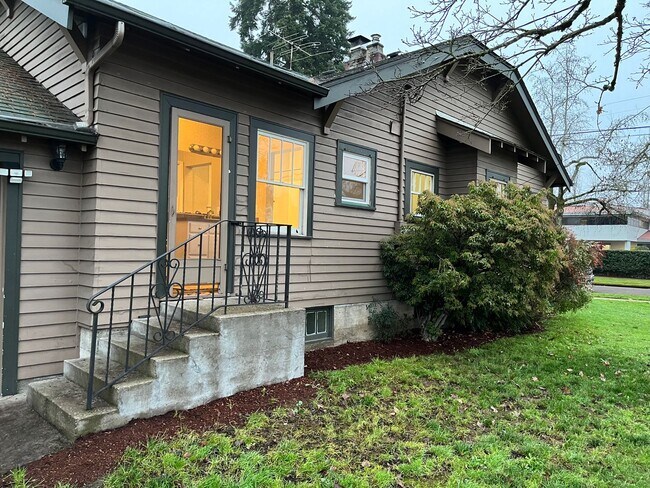 Photo - 3 bedroom, 1 bath Bungalow