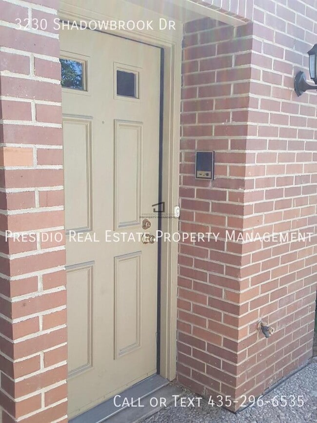 Photo - 3230 N Shadowbrook Dr