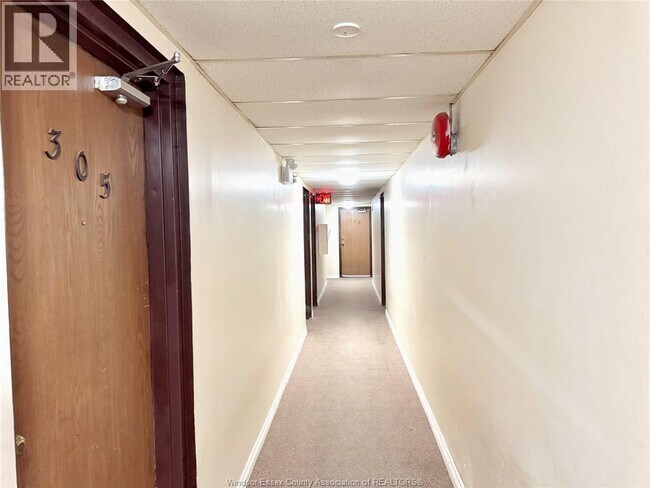 Photo - 2565 Lauzon Rd Unité 302