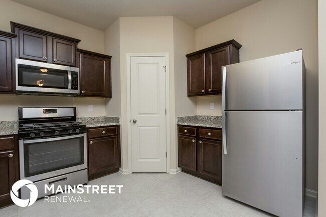 635 Independence Ave
