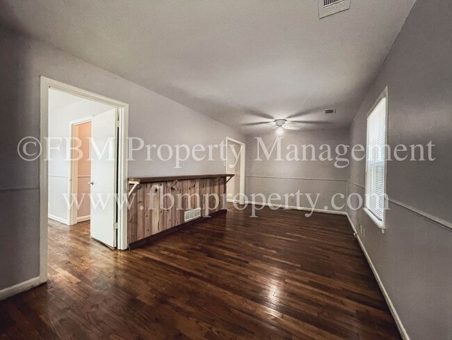 Photo - 409 Grace St