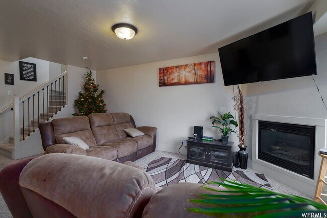Photo - Spacious Vernal Townhome
