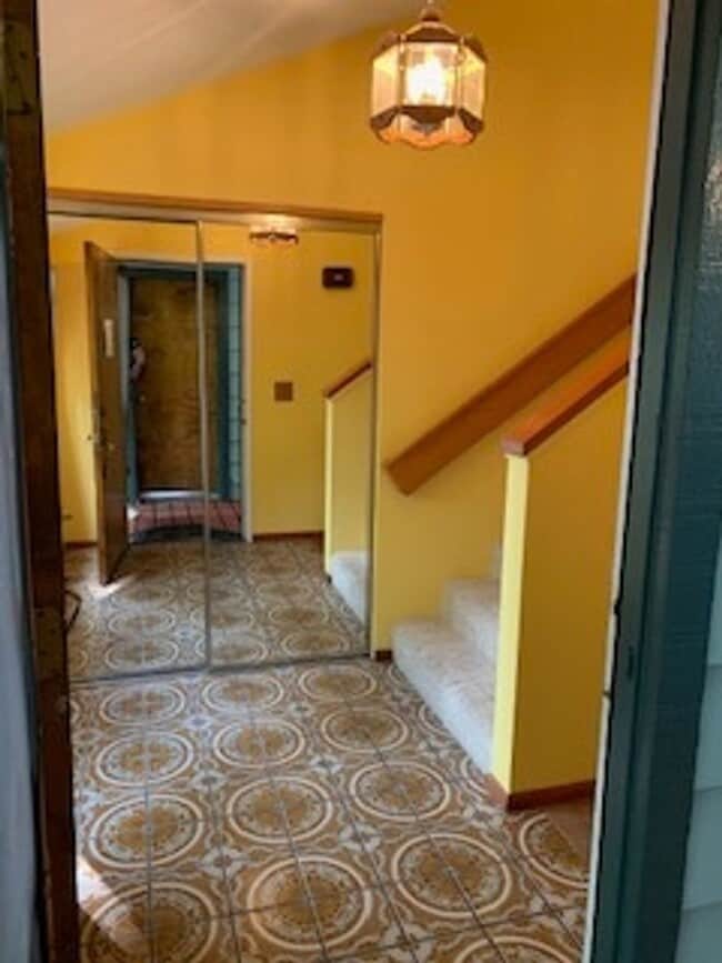 Photo - 4 Bedroom 2.5 Bath  with loft ,office, and sauna