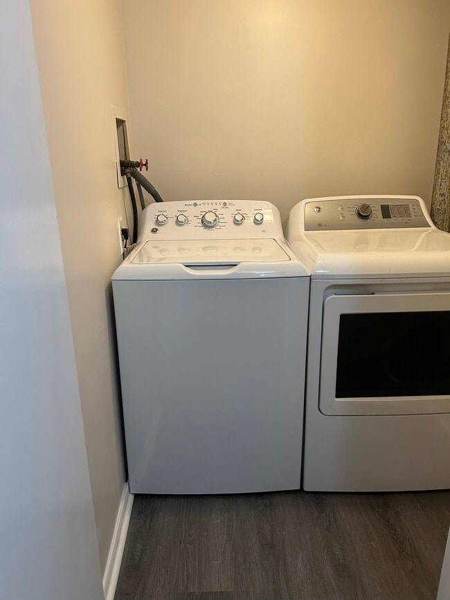 Washer and Dryer - 124 Willow Turn Unit A