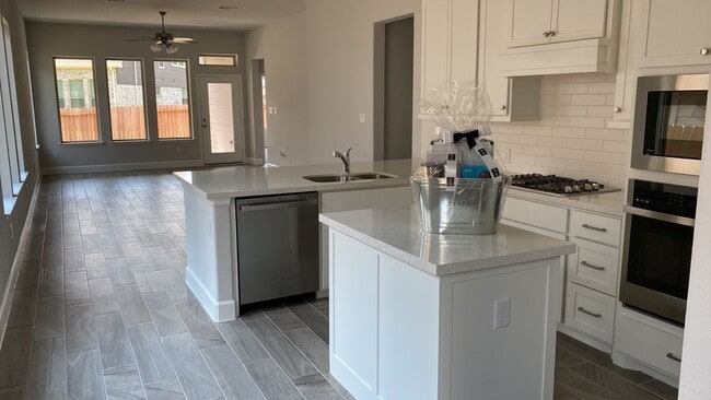 Photo - 169 Hidden Peak Dr