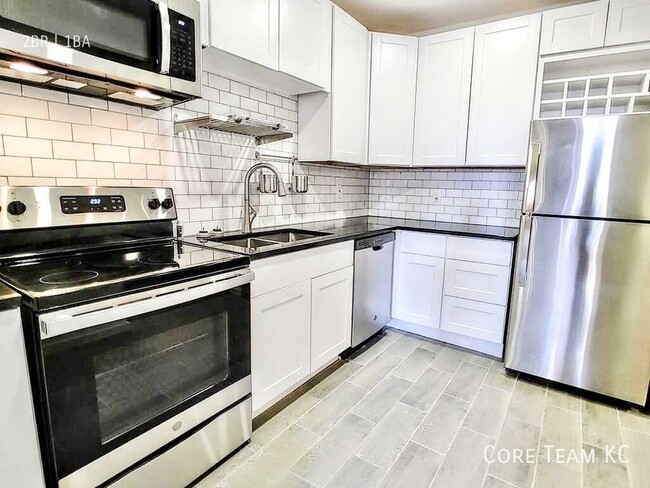 Renovated 2 Bedroom in Midtown w/ Private ... - Renovated 2 Bedroom in Midtown w/ Private ... Apartment Unit 3E-7