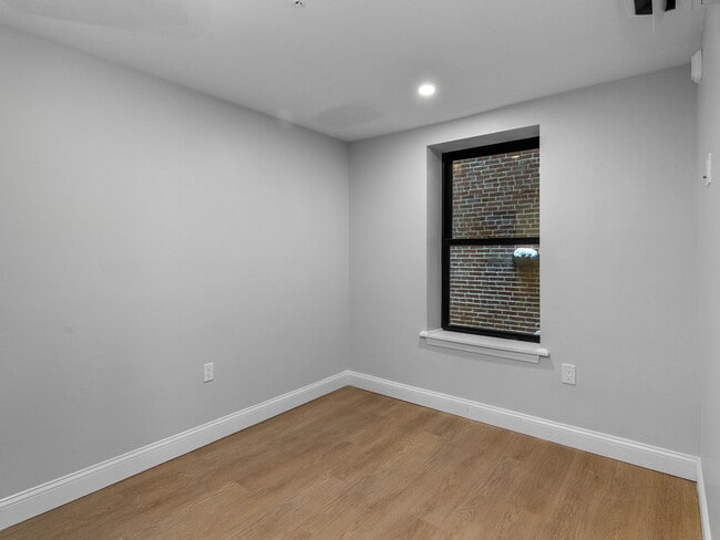 1576 Cambridge St Unit 1F
