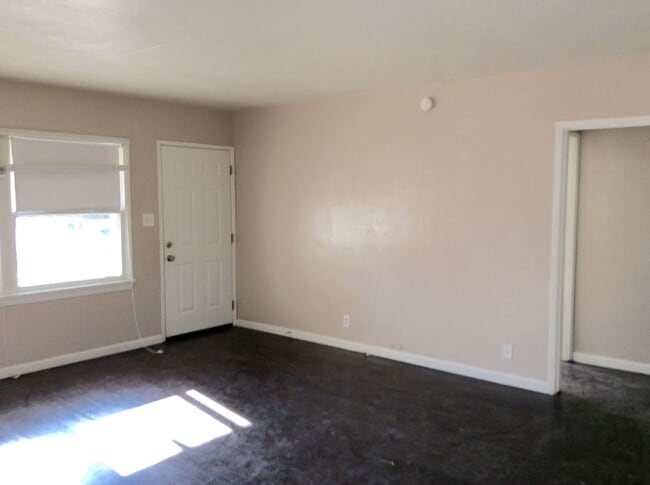 Photo - 2516 Ashby St