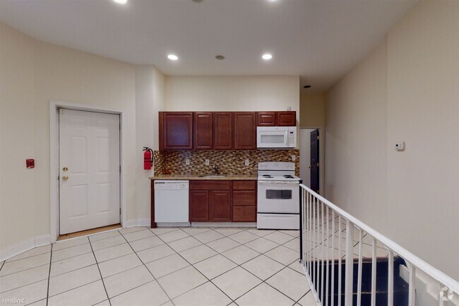 Building Photo - 3 br, 2 bath Triplex - 1619 DIAMOND ST Unit A Rental