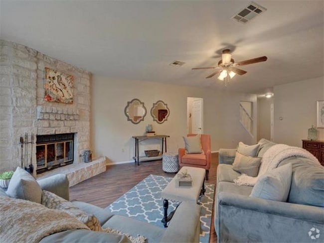 Building Photo - 7601 Hawkeye Dr Rental