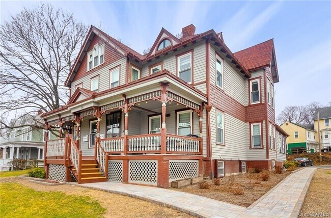 Photo - 1166 North Ave Unit 5