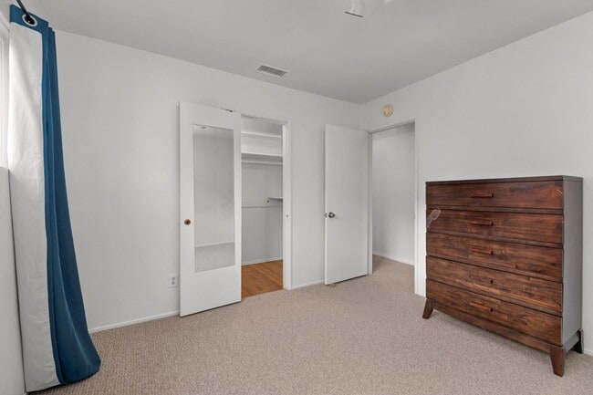 Photo - Attached garage!