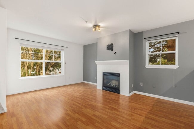 Photo - 23420 SE Black Nugget Rd Unit F104