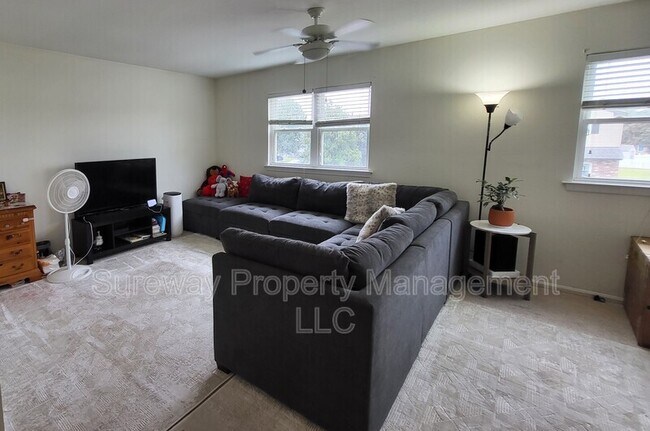 Photo - 505 Corinthian Ave Unit B