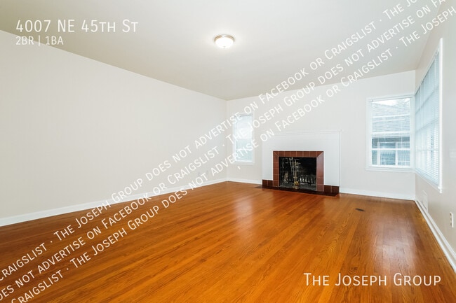 Photo - 4007 NE 45th St