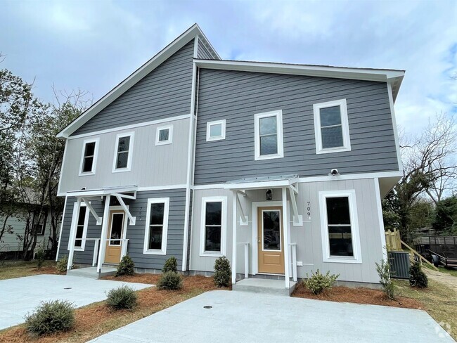 Building Photo - Modern 3 bedroom 2.5 bathroom duplex with ... Rental