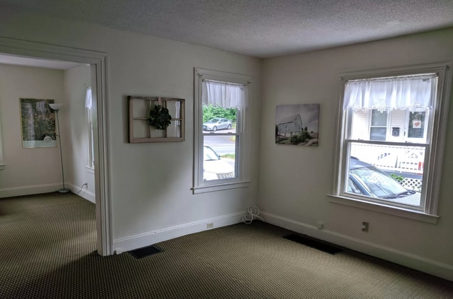 Photo - 134 Charter Oak St