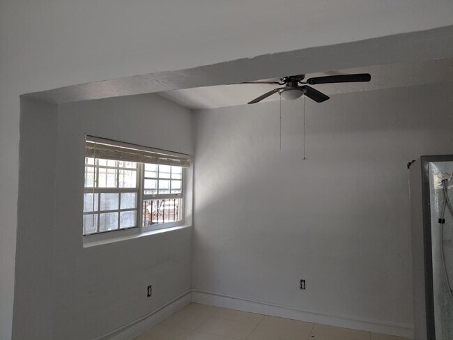 Photo - 5590 NW 6th Pl Unidad Near Wynwood