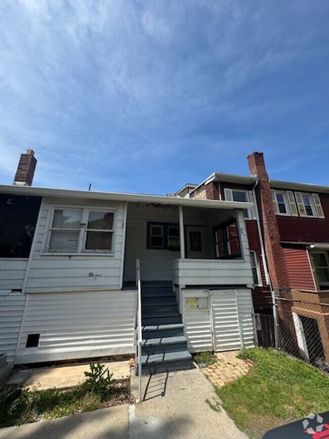 Building Photo - 51 W Catawissa St Unit APT 2